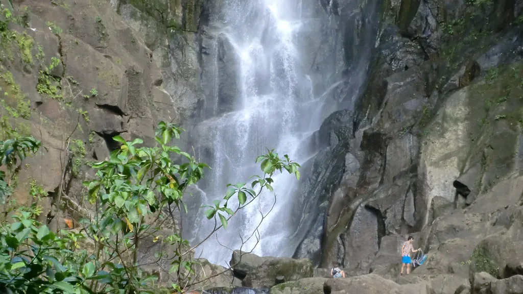 Dominica (Caribbean) - hikers at Trafalgar Fall - Morne Trois Pitons NP